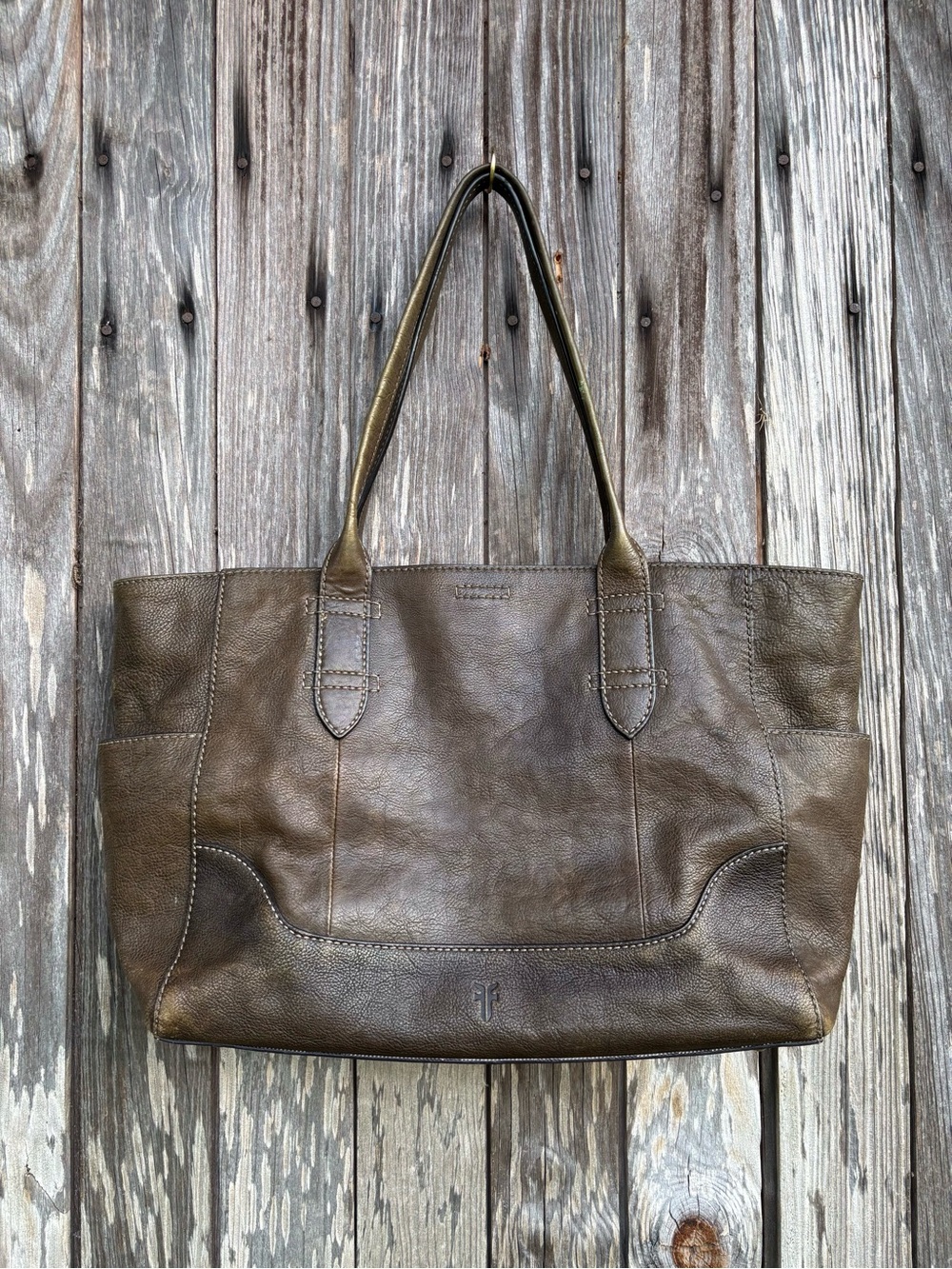 Frye large shoulder tote made of olive distressed leather